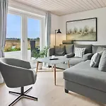 Golubinka - 2-5km From The Sea By Interhome Casa de Férias