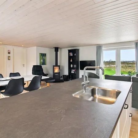 Dom wakacyjny Golubinka - 2-5km From The Sea By Interhome Kongsmark